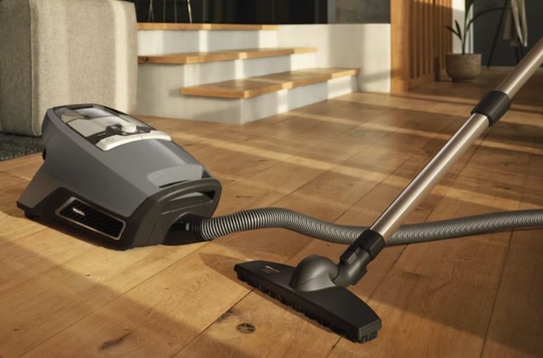 Miele Blizzard CX1 PureSuction PowerLine Bagless Canister Vacuum